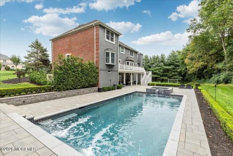 6 Tricorne Court Holmdel NJ 07733