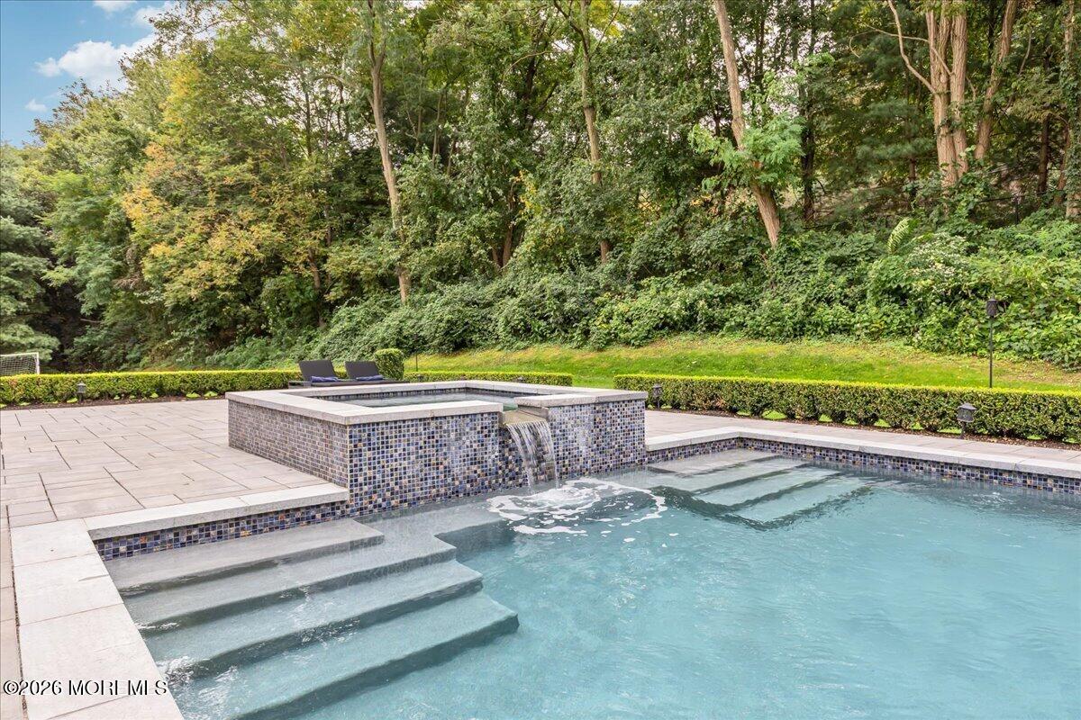 6 Tricorne Court Holmdel NJ 07733