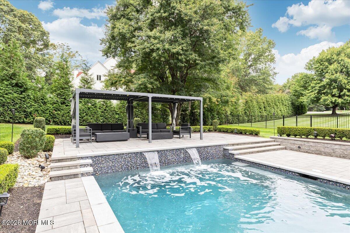 6 Tricorne Court Holmdel NJ 07733