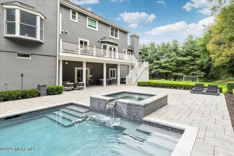 6 Tricorne Court Holmdel NJ 07733