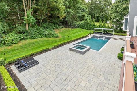 6 Tricorne Court Holmdel NJ 07733