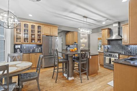 33 Harbor Road Morganville NJ 07751