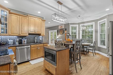 33 Harbor Road Morganville NJ 07751