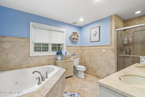 33 Harbor Road Morganville NJ 07751