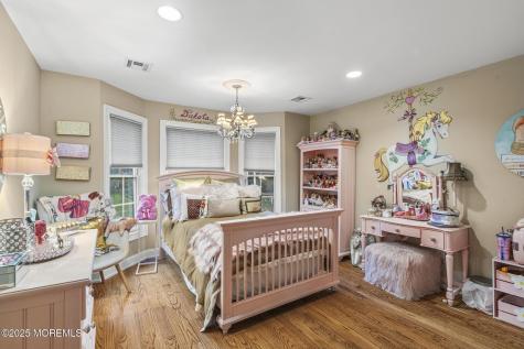 33 Harbor Road Morganville NJ 07751
