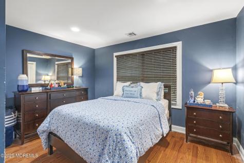 33 Harbor Road Morganville NJ 07751