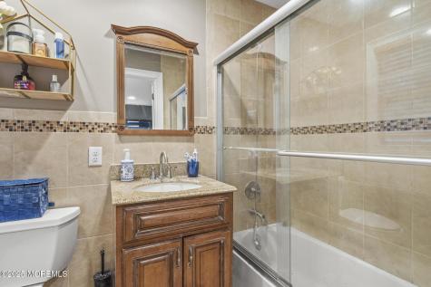 33 Harbor Road Morganville NJ 07751