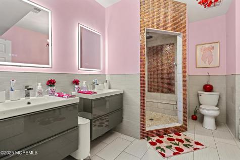 33 Harbor Road Morganville NJ 07751