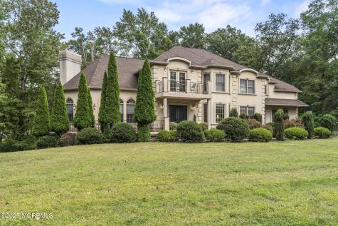 33 Harbor Road Morganville NJ 07751