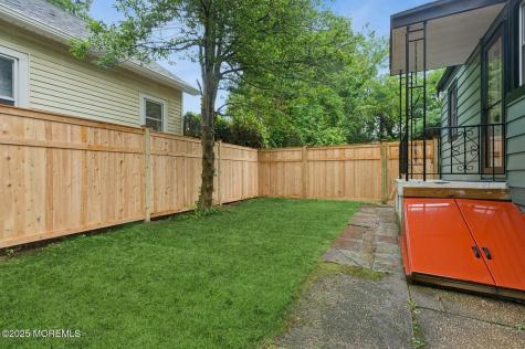 4 Griffin Place Ocean Twp NJ 07712