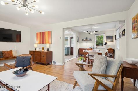 4 Griffin Place Ocean Twp NJ 07712