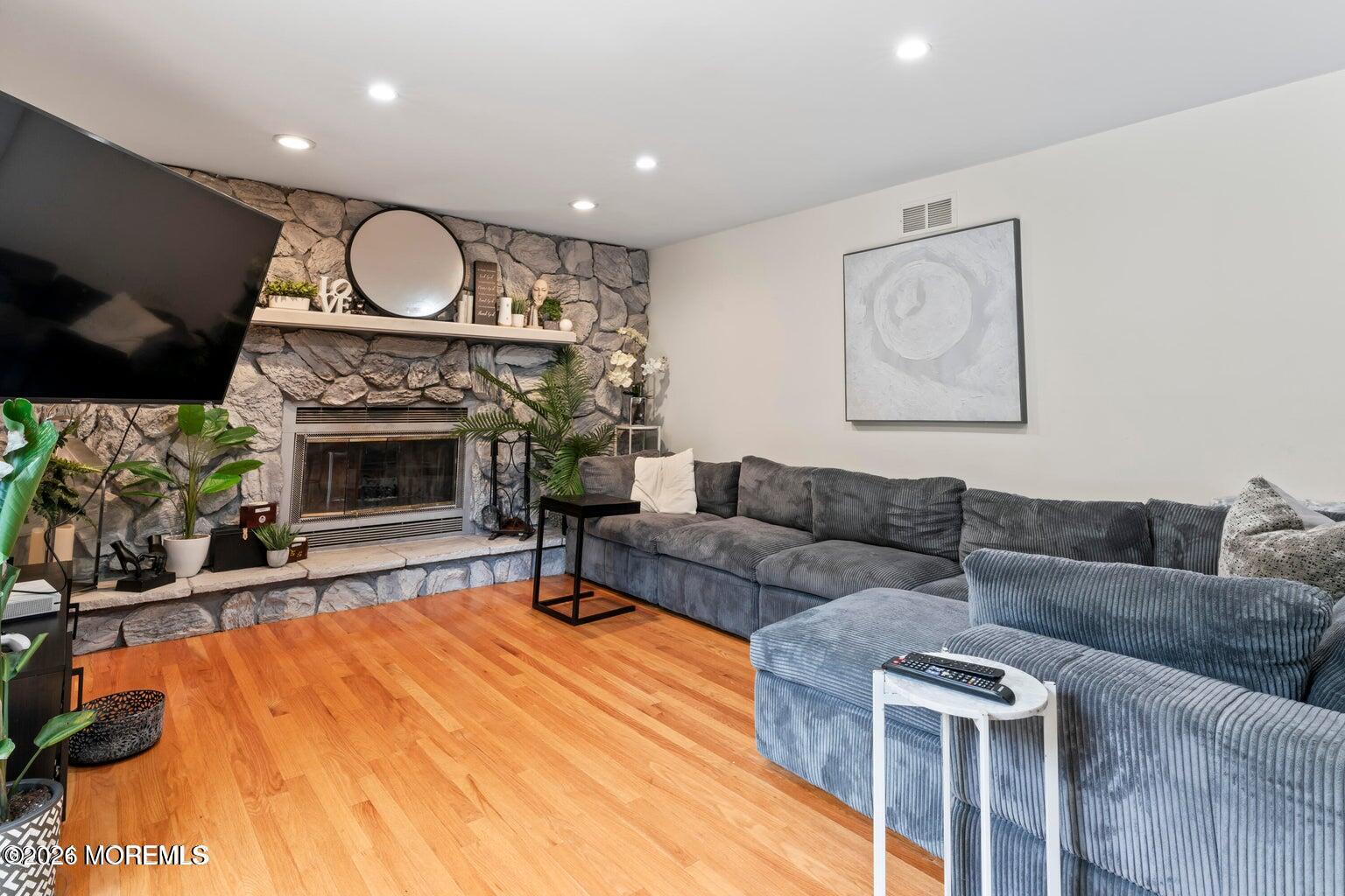 369 Frank Applegate Road Jackson NJ 08527
