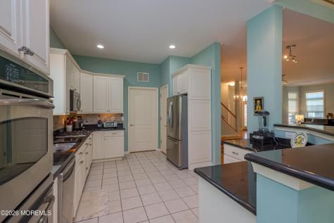 9 Monarch Road Monroe NJ 08831