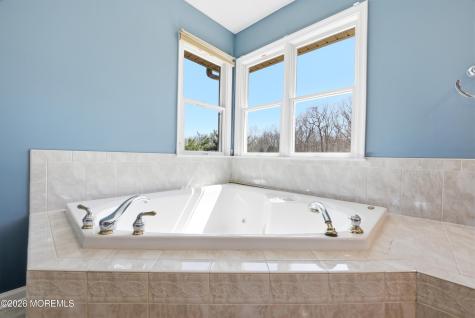 9 Sugar Loaf Hill Millstone NJ 08510