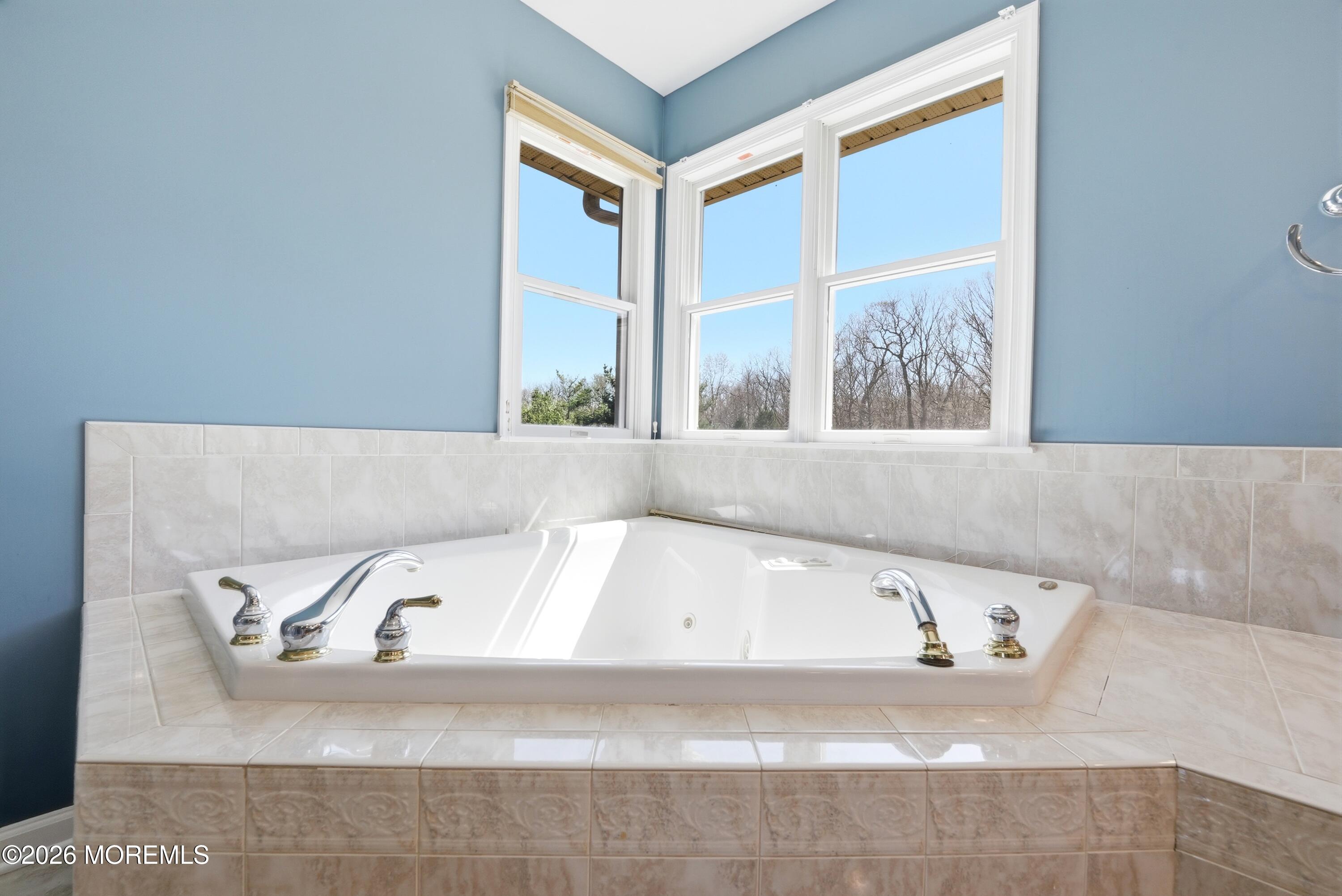 9 Sugar Loaf Hill Millstone NJ 08510