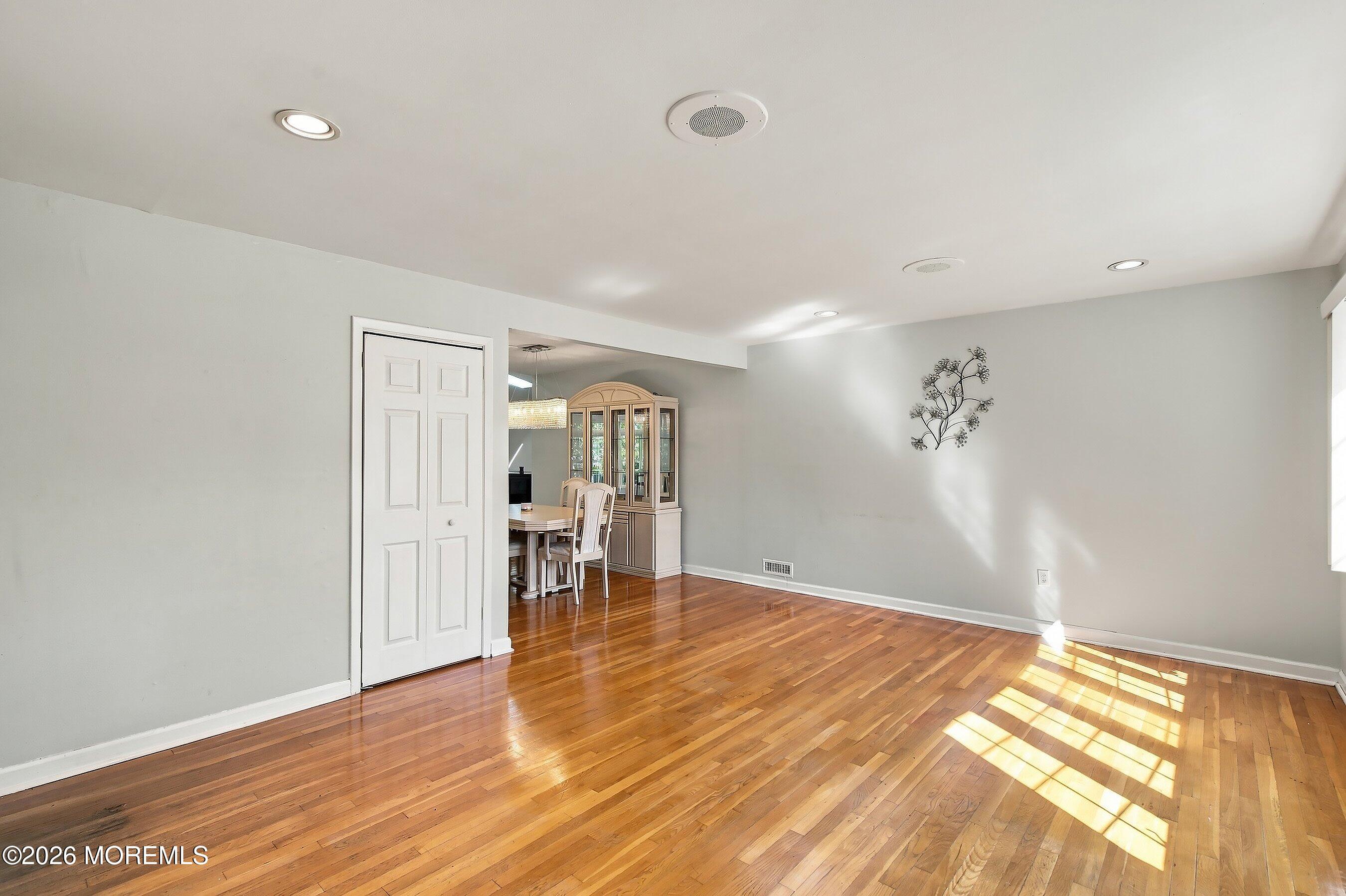 9 Arbor Drive Brick NJ 08724