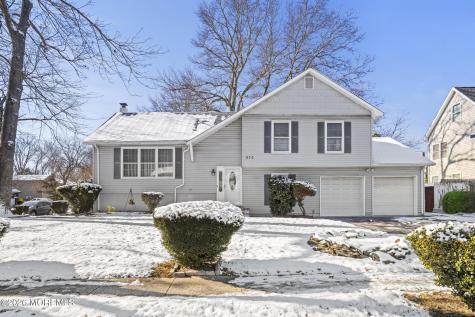 970 Princewood Avenue Lakewood NJ 08701