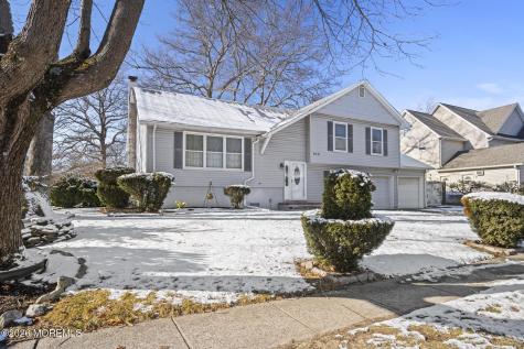 970 Princewood Avenue Lakewood NJ 08701