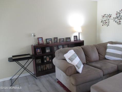 678 New Castle Court Lakewood NJ 08701