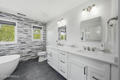 13 Bloomfield Road Manalapan NJ 07726