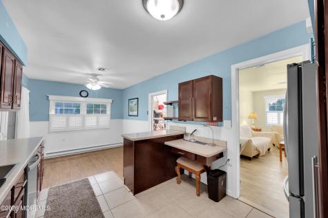 18 S Chestnut Avenue Whiting NJ 08759