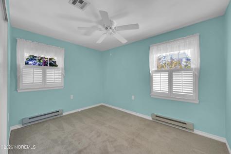 18 S Chestnut Avenue Whiting NJ 08759
