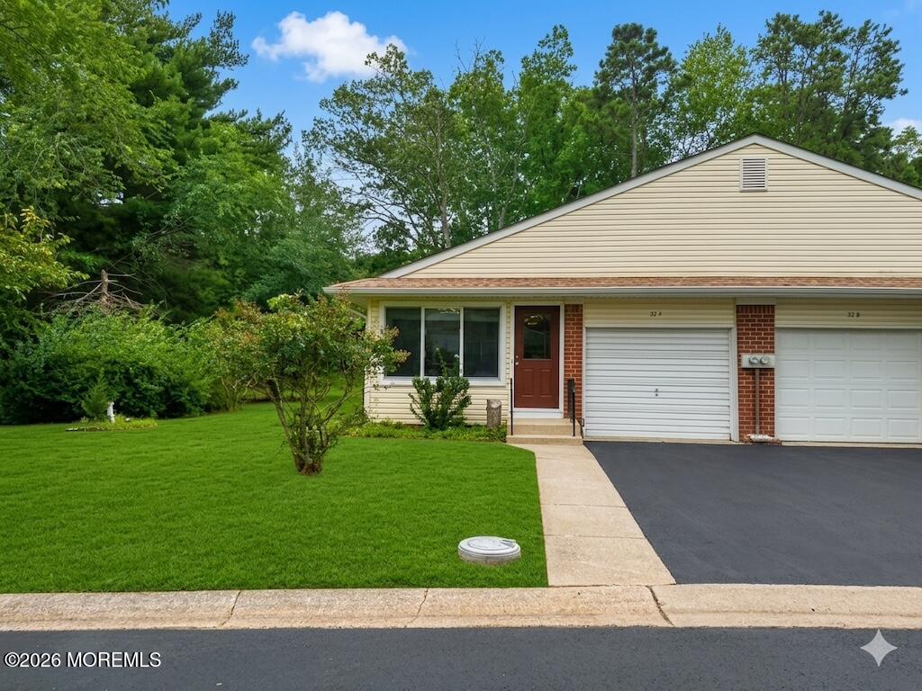 32 A Snowberry Lane Whiting NJ 08759