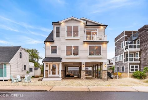118 W Delaware Avenue Long Beach Twp NJ 08008