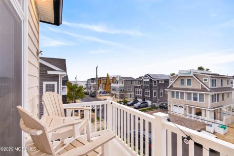 118 W Delaware Avenue Long Beach Twp NJ 08008