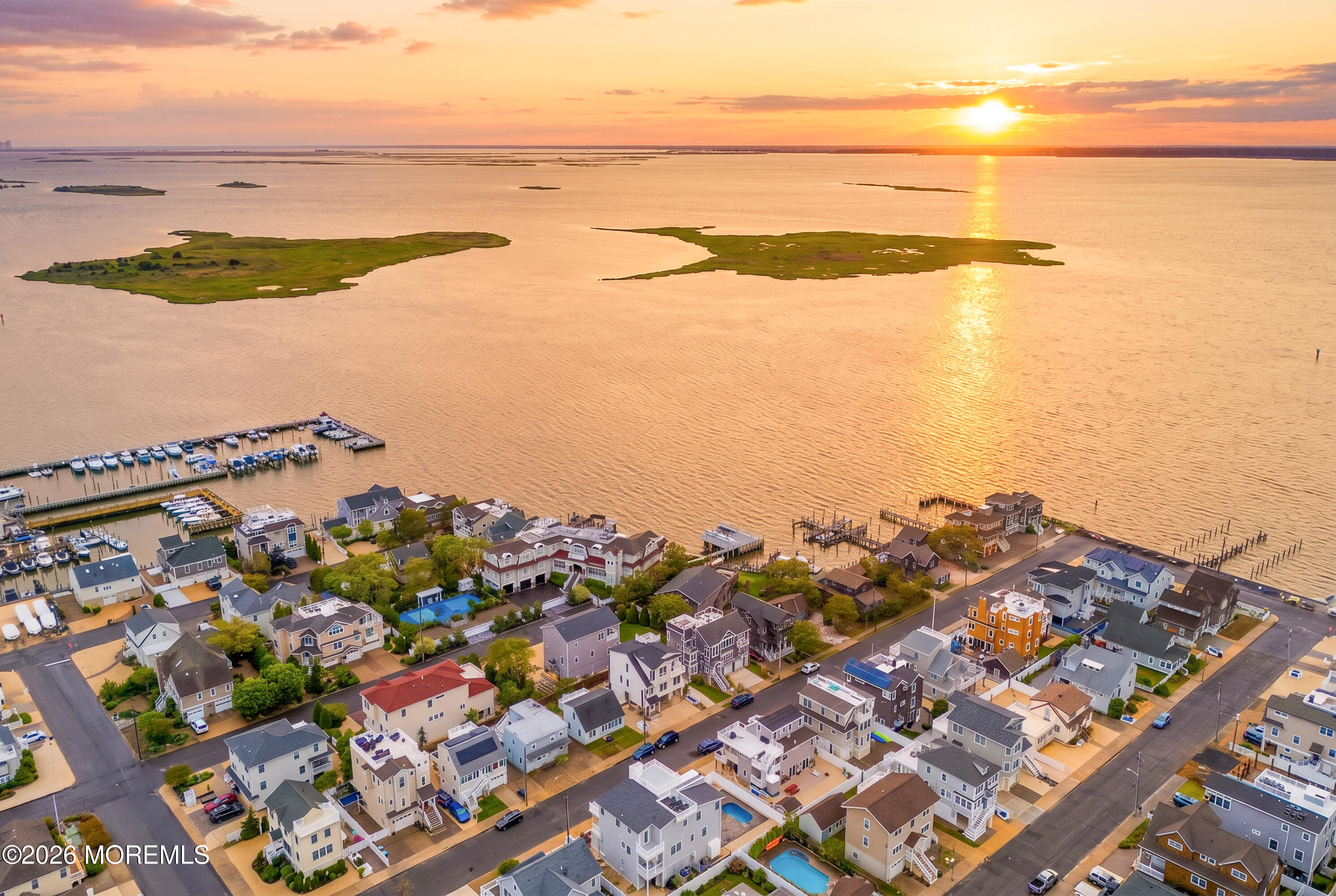 118 W Delaware Avenue Long Beach Twp NJ 08008