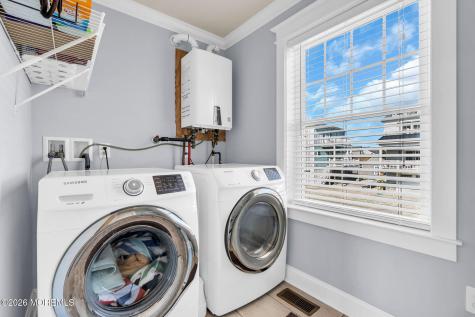 8 Meadow Avenue Manasquan NJ 08736