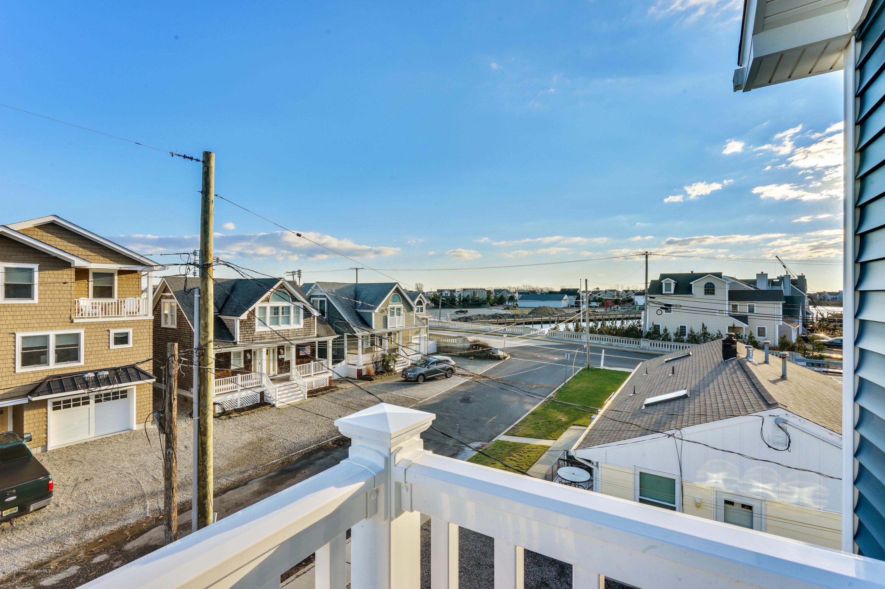 8 Meadow Avenue Manasquan NJ 08736