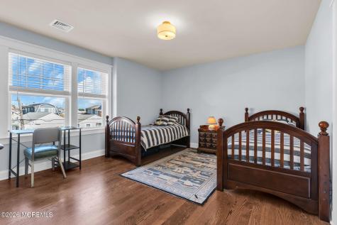8 Meadow Avenue Manasquan NJ 08736