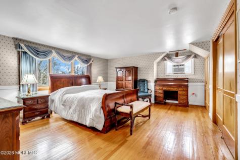42 Riveredge Road Tinton Falls NJ 07724