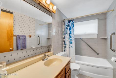 42 Riveredge Road Tinton Falls NJ 07724