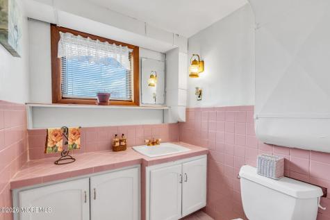 42 Riveredge Road Tinton Falls NJ 07724