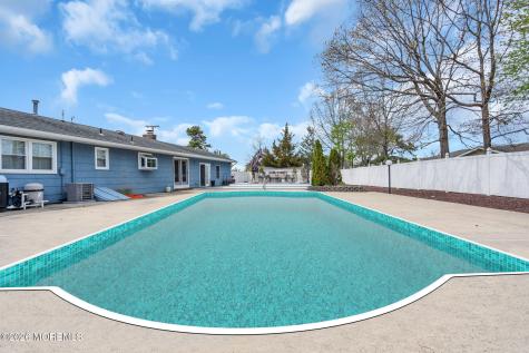 7 Glenwood Drive Bayville NJ 08721