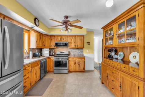 7 Glenwood Drive Bayville NJ 08721
