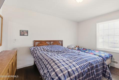 17 Bass Place Howell NJ 07731