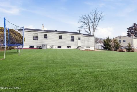 17 Bass Place Howell NJ 07731