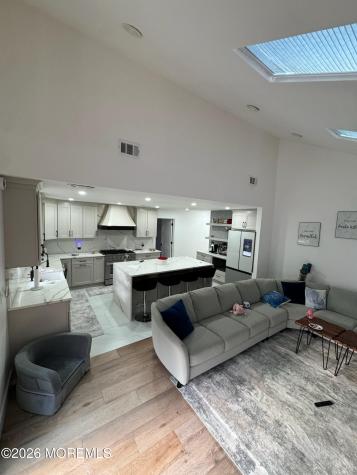 37 N Gable Court Matawan NJ 07747