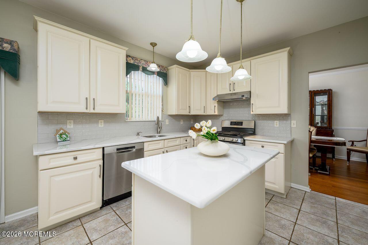 19 Pecan Valley Drive Marlboro NJ 07746