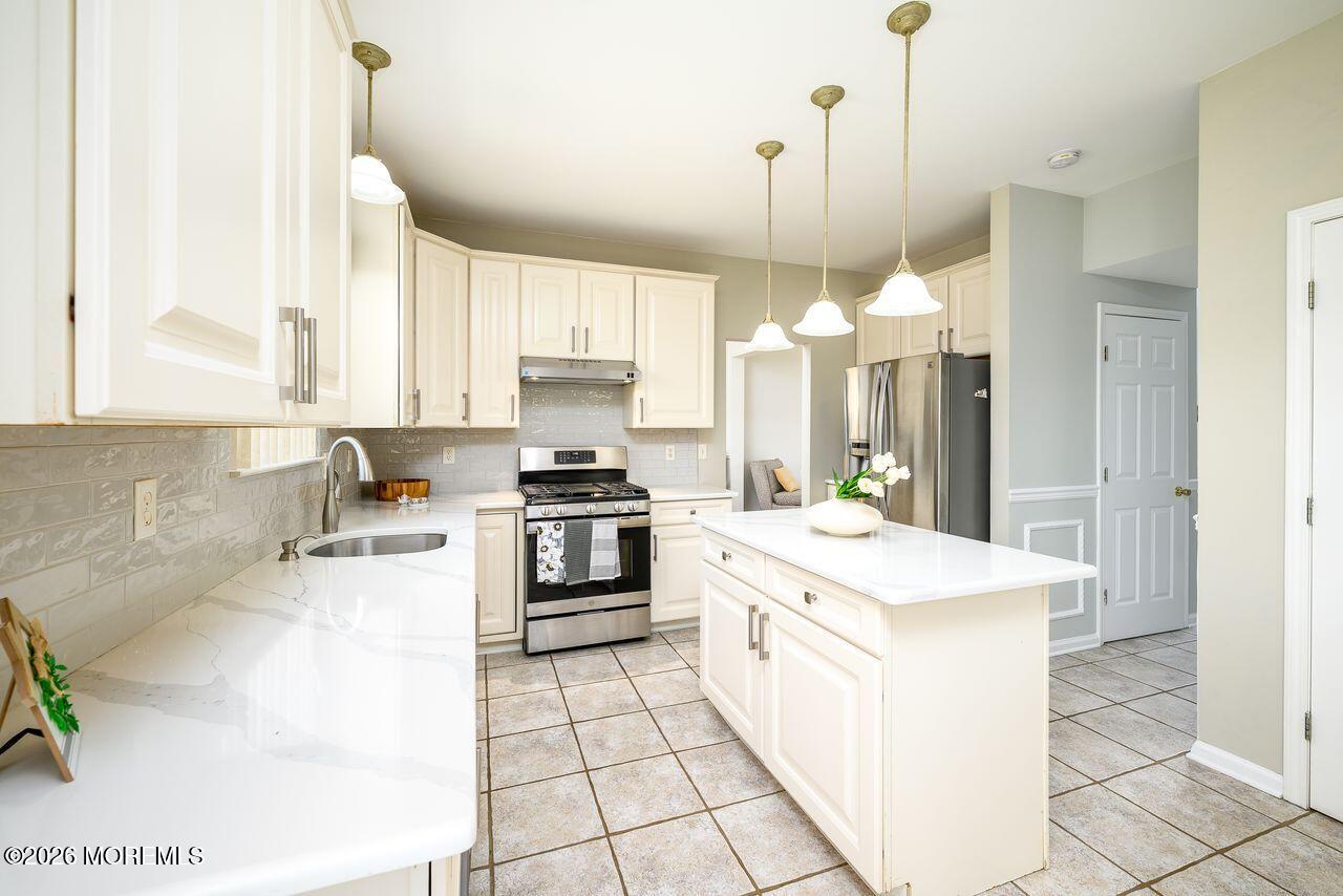 19 Pecan Valley Drive Marlboro NJ 07746