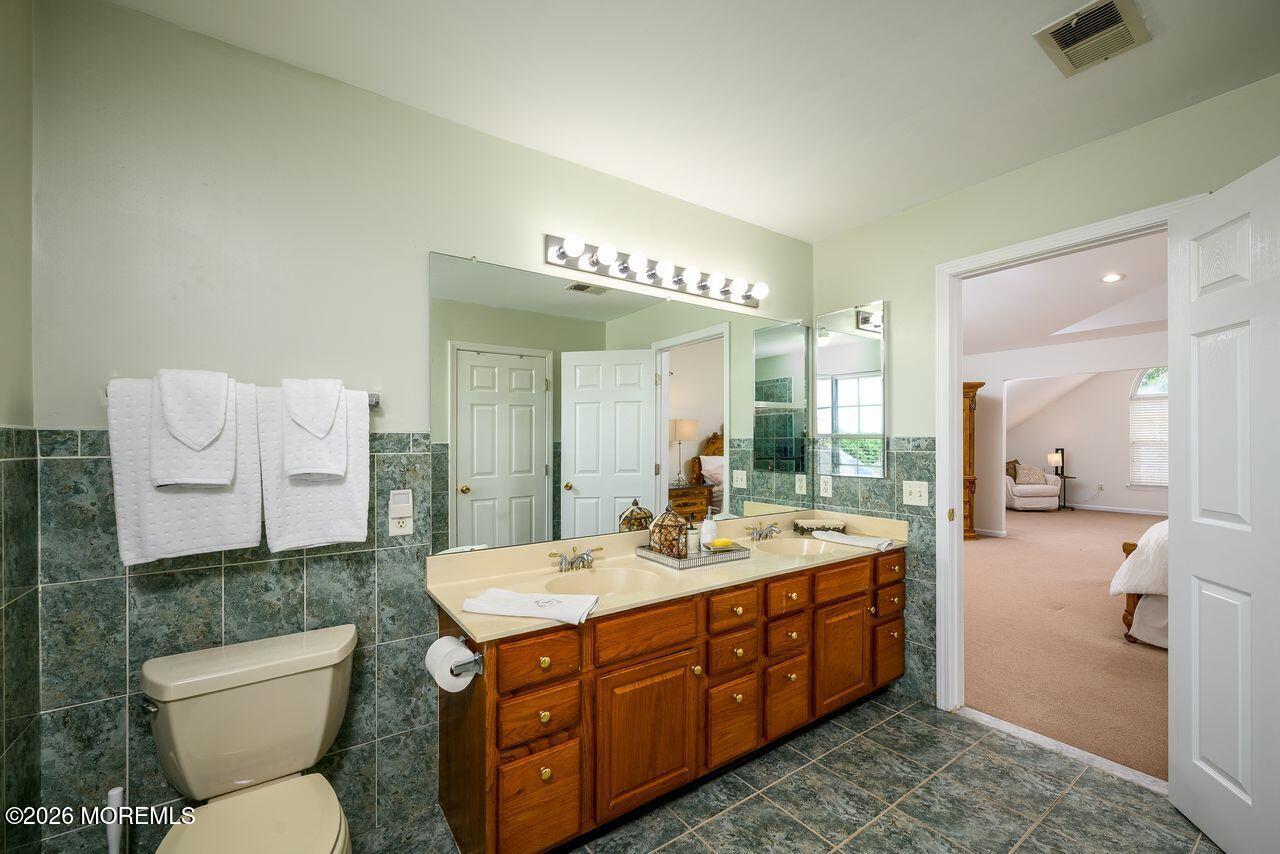19 Pecan Valley Drive Marlboro NJ 07746