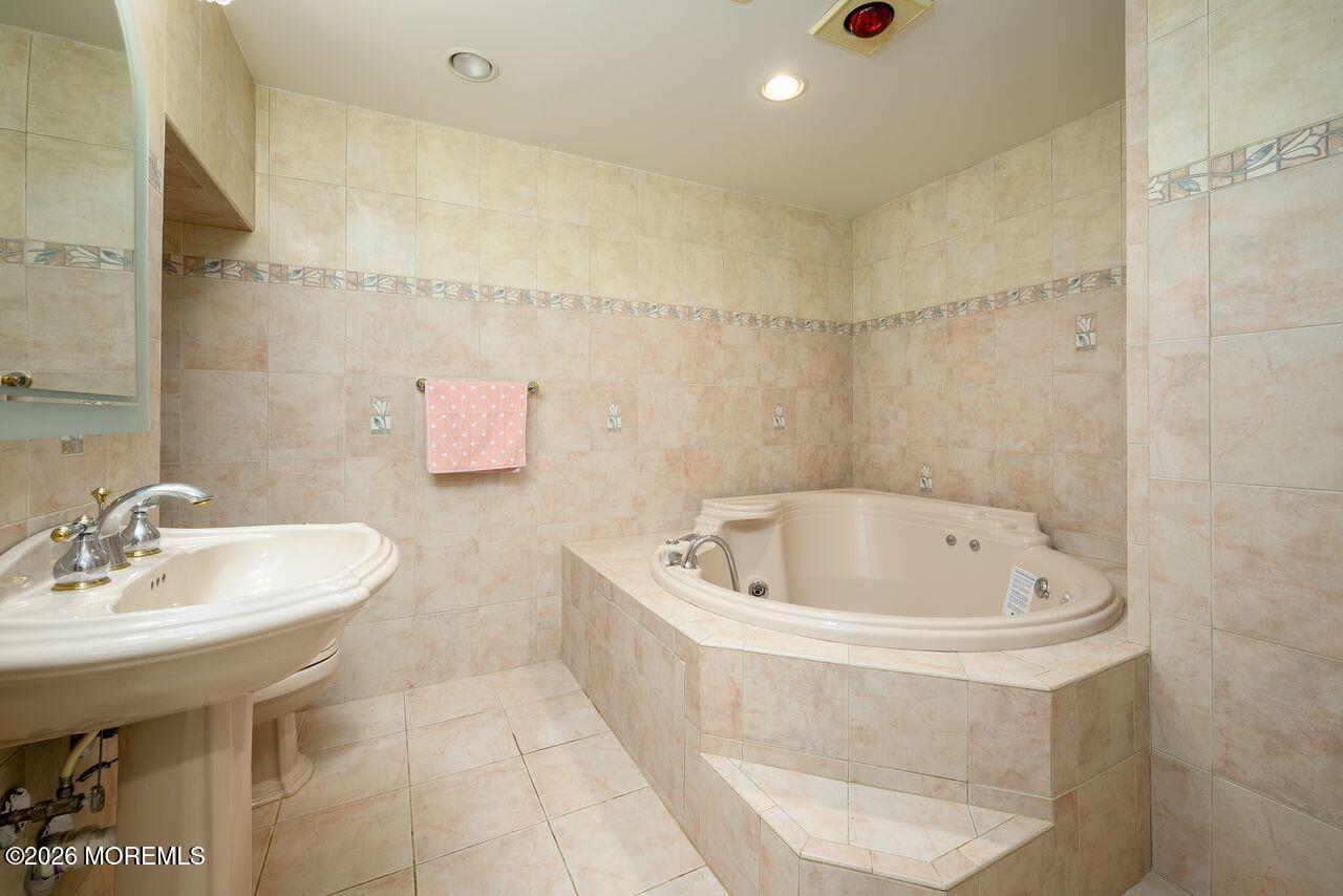 19 Pecan Valley Drive Marlboro NJ 07746