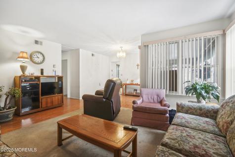 33 Appleby Place Manchester NJ 08759