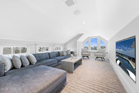 948 Lagoon Lane S Mantoloking NJ 08738