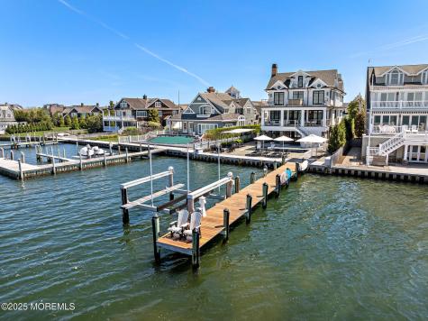 948 Lagoon Lane S Mantoloking NJ 08738