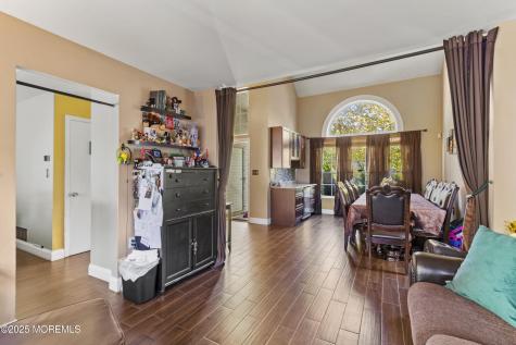 43 Pemberton Drive Matawan NJ 07747