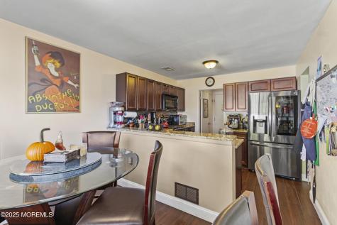 43 Pemberton Drive Matawan NJ 07747